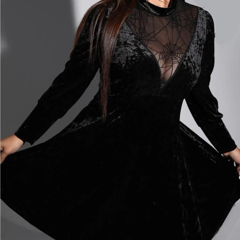 Black velvet dress with spider web mesh neck - XL